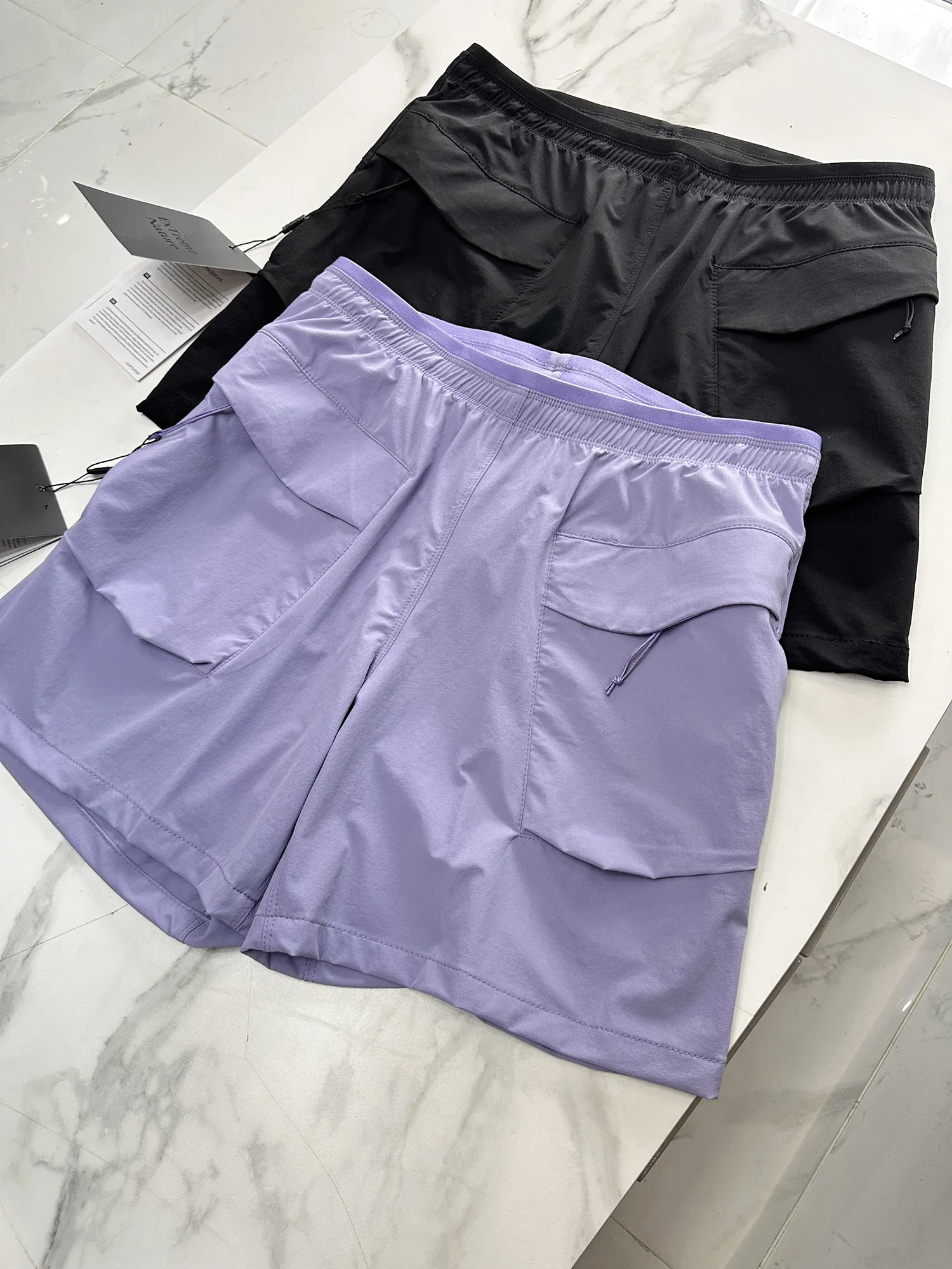 

Lightweight Breathable Summer Work Shorts Men's Sport Quick Dry Five-Quarter Elastic Waist Shorts City Commute Casual Outdoor