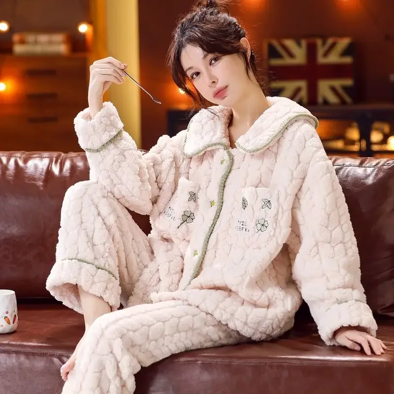 

New Autumn Winter Flannel Pajamas Women's Plus-size Sleepwear Thickened Fleece Warm Loungewear Set Coral Fleece Homewear