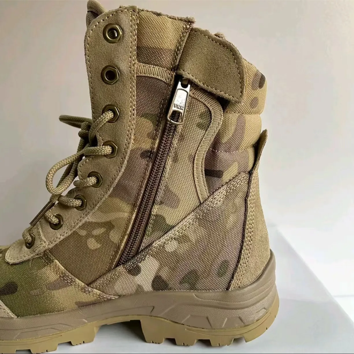 Outdoor Camouflage Tactical Boots Workwear Boots Spring Autumn Breathable Sports Shoes Training Travel Mountaineering Sneakers