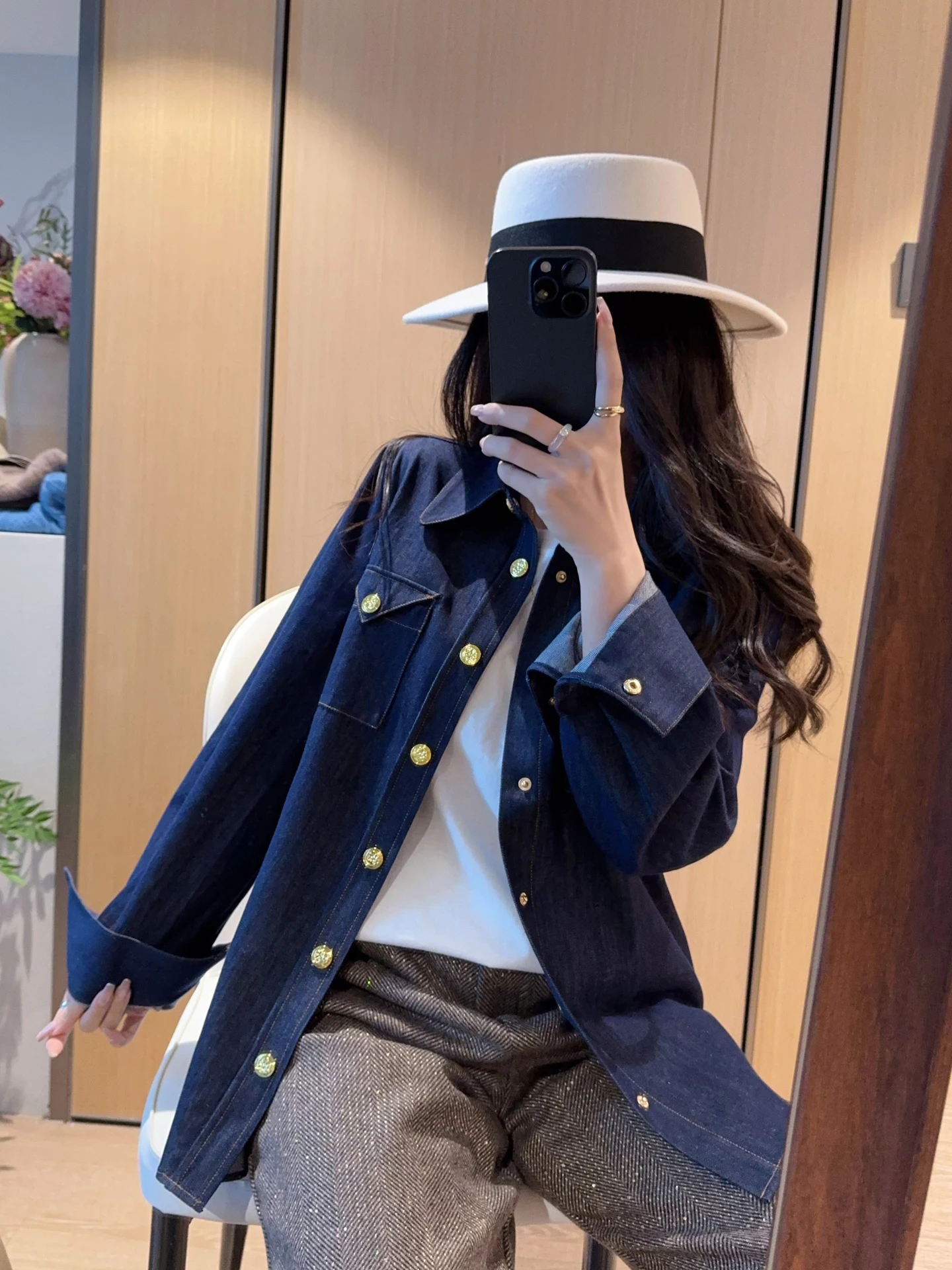 

Classic Faionable Denim Blue Gold Button Loose Women's Jeans irt Cotton Casual Sle Spring New Arrival Versatile Outerwear