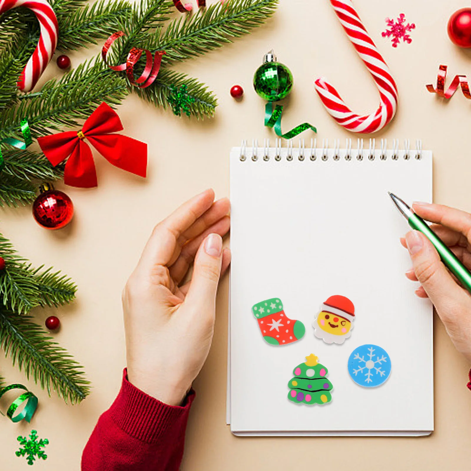 

6 set Christmas Erasers Cartoon Santa Tree PVC Bag Student Prize Novelty Gifts Adorable School Supplies Creative Xmas Items