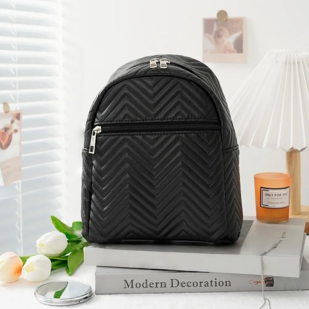 حقيبة ظهر عصرية على الطراز الكوري بخطوط مثلثة أنيقة بلون سادة من جلد البولي يوريثان حقيبة مربعة بسحاب حقيبة صغيرة هدية