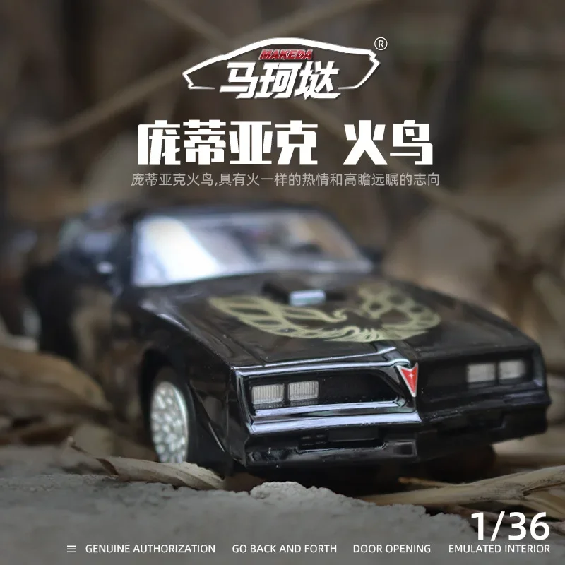 1:36 Pontiac Firebird High simulation Diecast Car Metal Alloy Pull Back car model collection decorative gifts F99