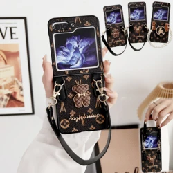Luxury Retro Pattern Phone Little Bear Case For Samsung Galaxy Z Flip 6 5 4 3 5G Shockproof Chain Bracelet Back Women Cover