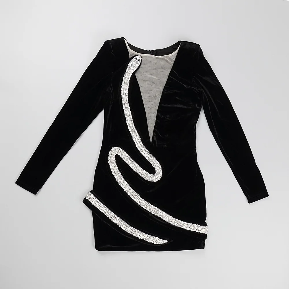 ผู้หญิงพรหมชุดลึก V-แขนยาวเล็บลูกปัดฝังเพชรรูปงู Surround Design แฟชั่นสไตล์สั้นสะโพกกอด