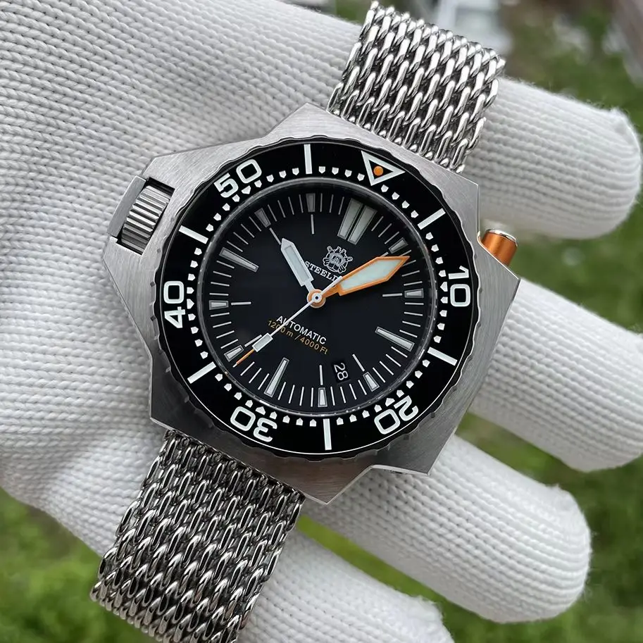 

STEELDIVE Men Automatic Watch 49.6mm Mechanical Wristwatch Diver 120Bar Waterproof BGW-9 Luminous NH35 Helium Valve