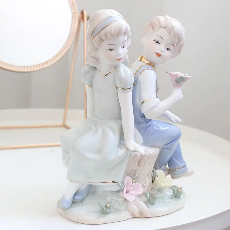 Modern Cute Boy Girl Figurines Ceramic Ornaments Wedding Gifts Home Bedroom Sculpture Decoration Office Store Statue Accessories