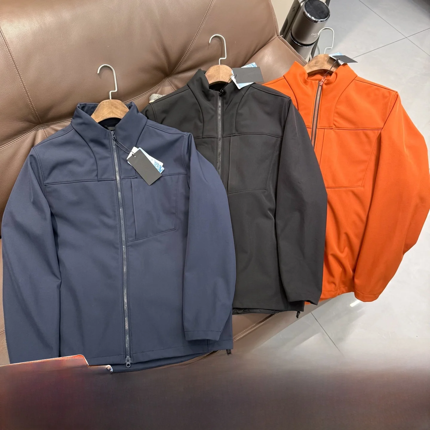 

Outdoor Men's Fce Lined 3D Tailored Soft ell Jaet Stand Collar Windproof Long Sve Zipper Closure Warm Corn Pattern