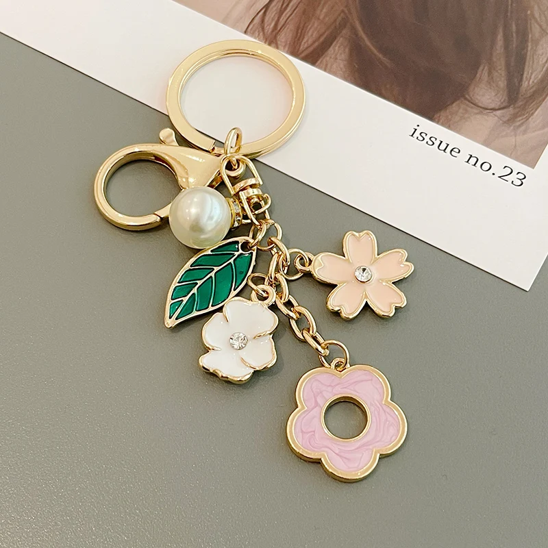 EASYA Luxury Glamour Flower Shape Keychain Women\'s Clothes Accessories Inlaid Rhinestone Jewelry Gifts for Bridesmaids