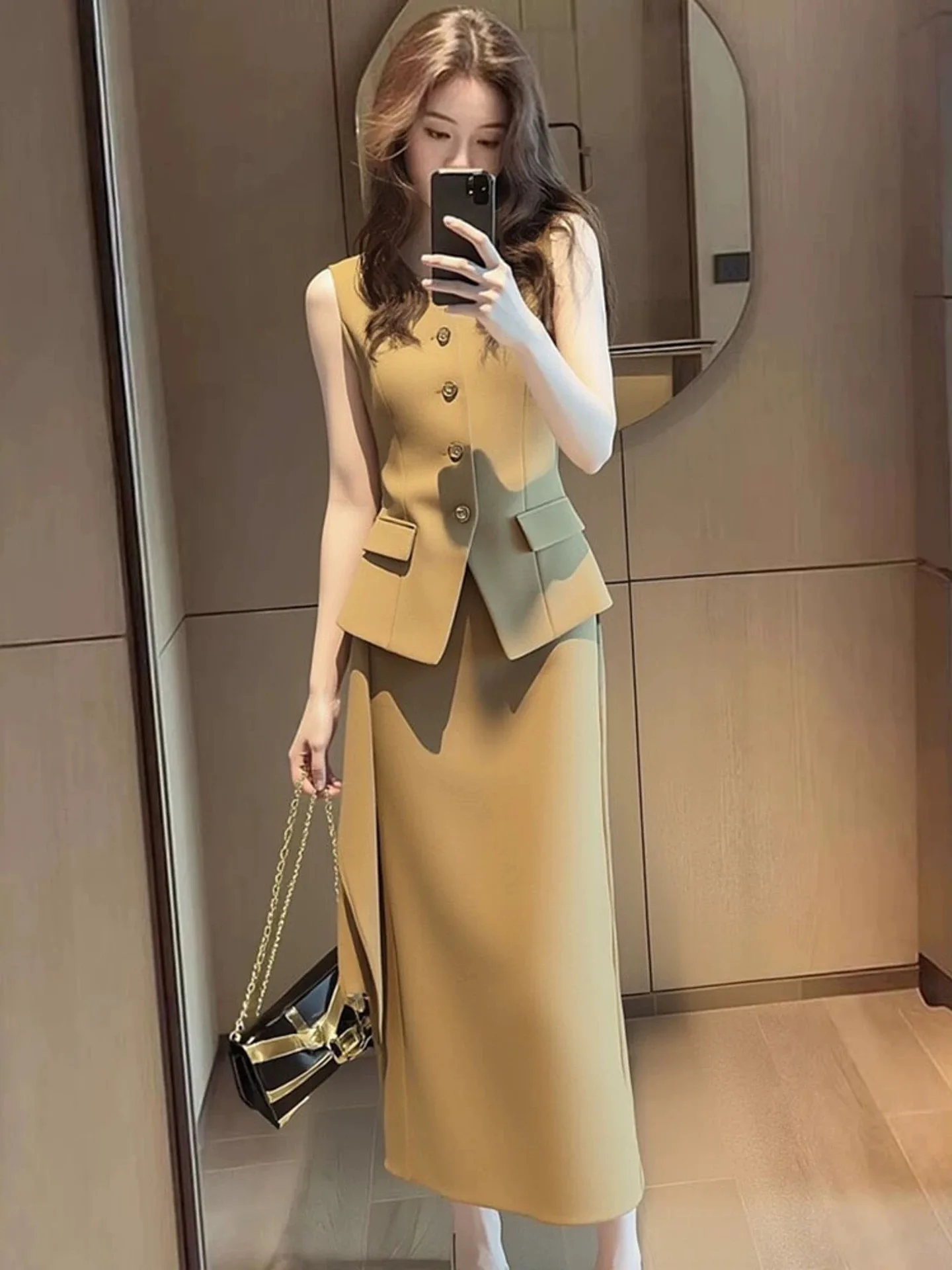 

New Luxury High End Celebrity Women's Suit Fashion V-neck Sleeveless Slim Vest Top + A-line Split Skirt Elegant 2 Piece Set