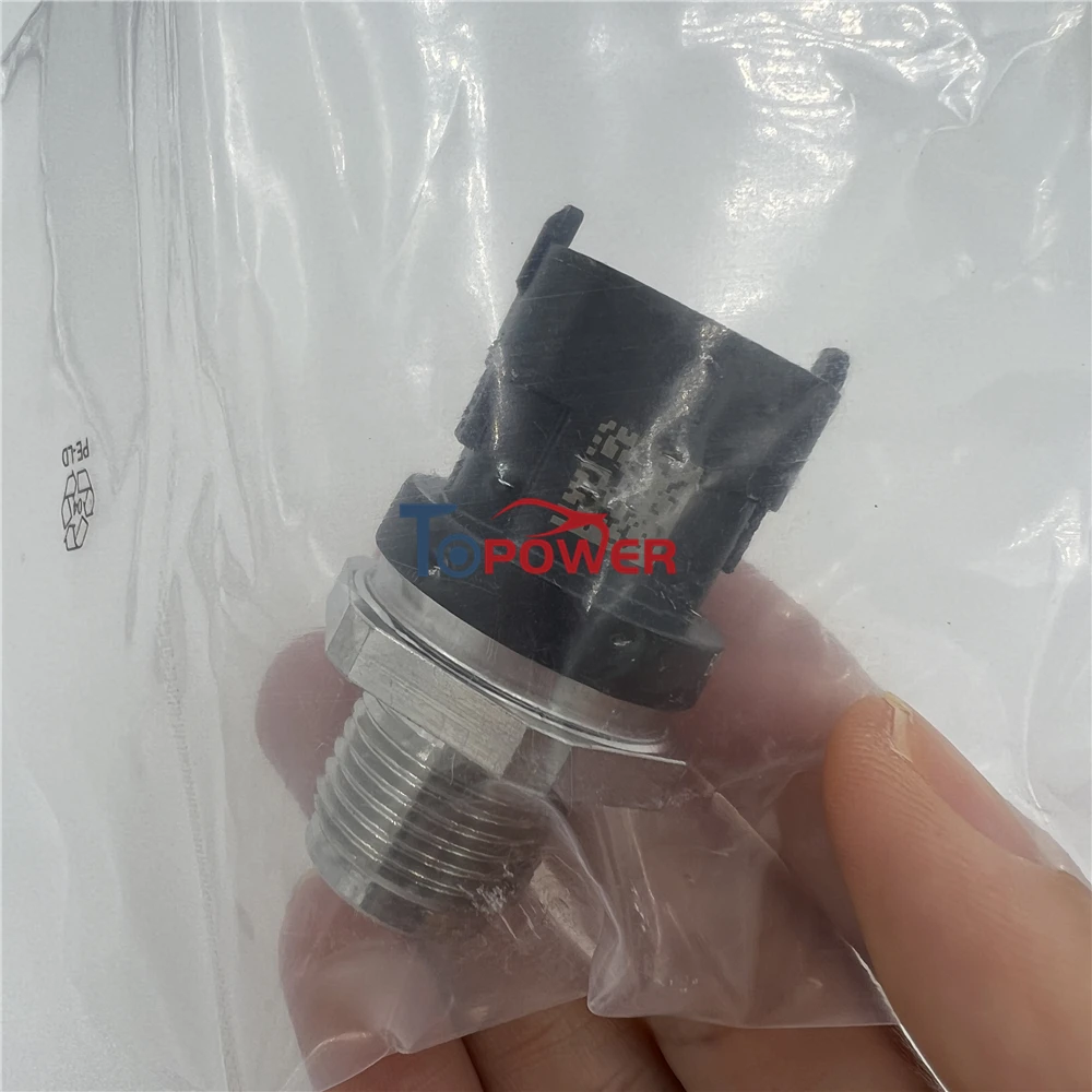 Fuel Rail High Pressure Sensor OEM 0281002930 for Man Fordd Ivecoo Volvoo Fiatt Car Accessories 51274210233 504333094 55223142