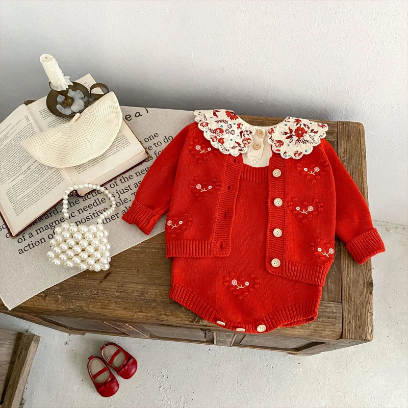 Autumn new baby clothing, 0-3 year old female baby red heart flower embroidered long sleeved knitted sweater cardigan