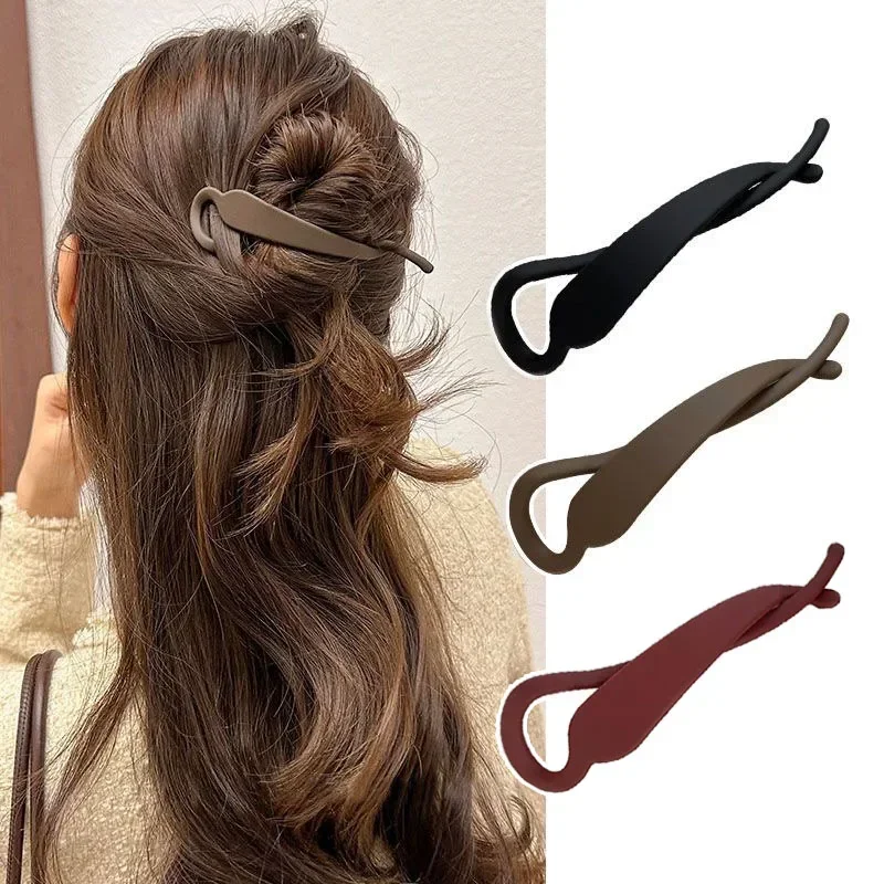 Frosted Banana Clips Vertical Clip Solid Color Twist Clip Ponytail Hair Clips Matte Hair Claws Barrettes Simple Hair Accessories