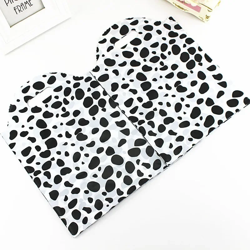 

50PCS larg 35x50 Gift Bags Handles Plastic Bag For Clothes Storage Bag Party Supplies Shopping Bags Packaging Wedding Decoration