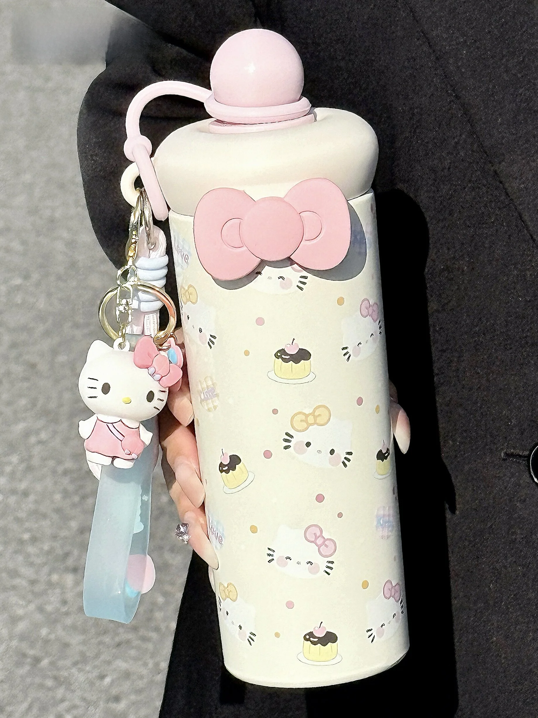 bouteille-d'eau-isotherme-grande-capacite-hellokitty-avec-paille-tasse-portable-pour-boissons-cadeau-d'anniversaire-mignon-pour-femme-haute-valeur-esthetique