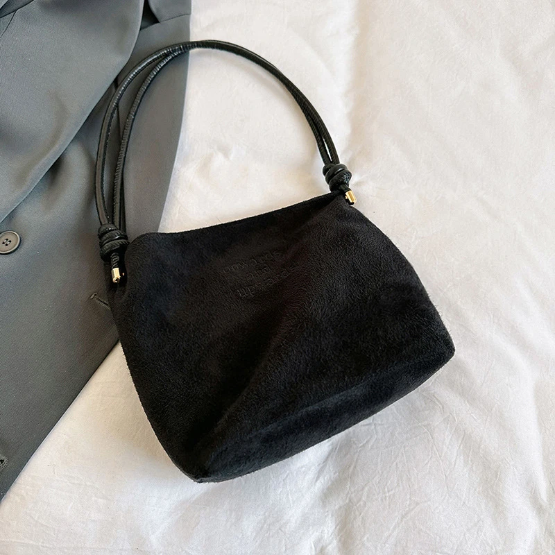 Damen-Handtasche aus Wildleder mit großer Kapazität und Buchstabenmuster, magnetische Schnalle, Samt, PU-Unterarmtasche im Retro-koreanischen Stil – Detail 30