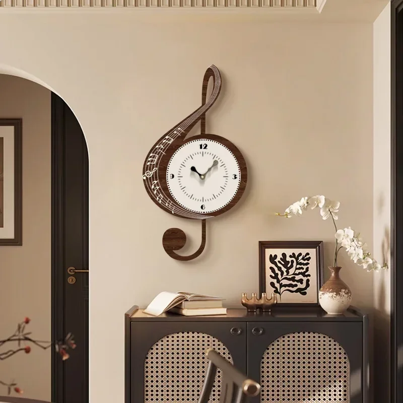 Medieval style living room wall clock new high-end aisle retro clock Internet celebrity creative music note art clock wall