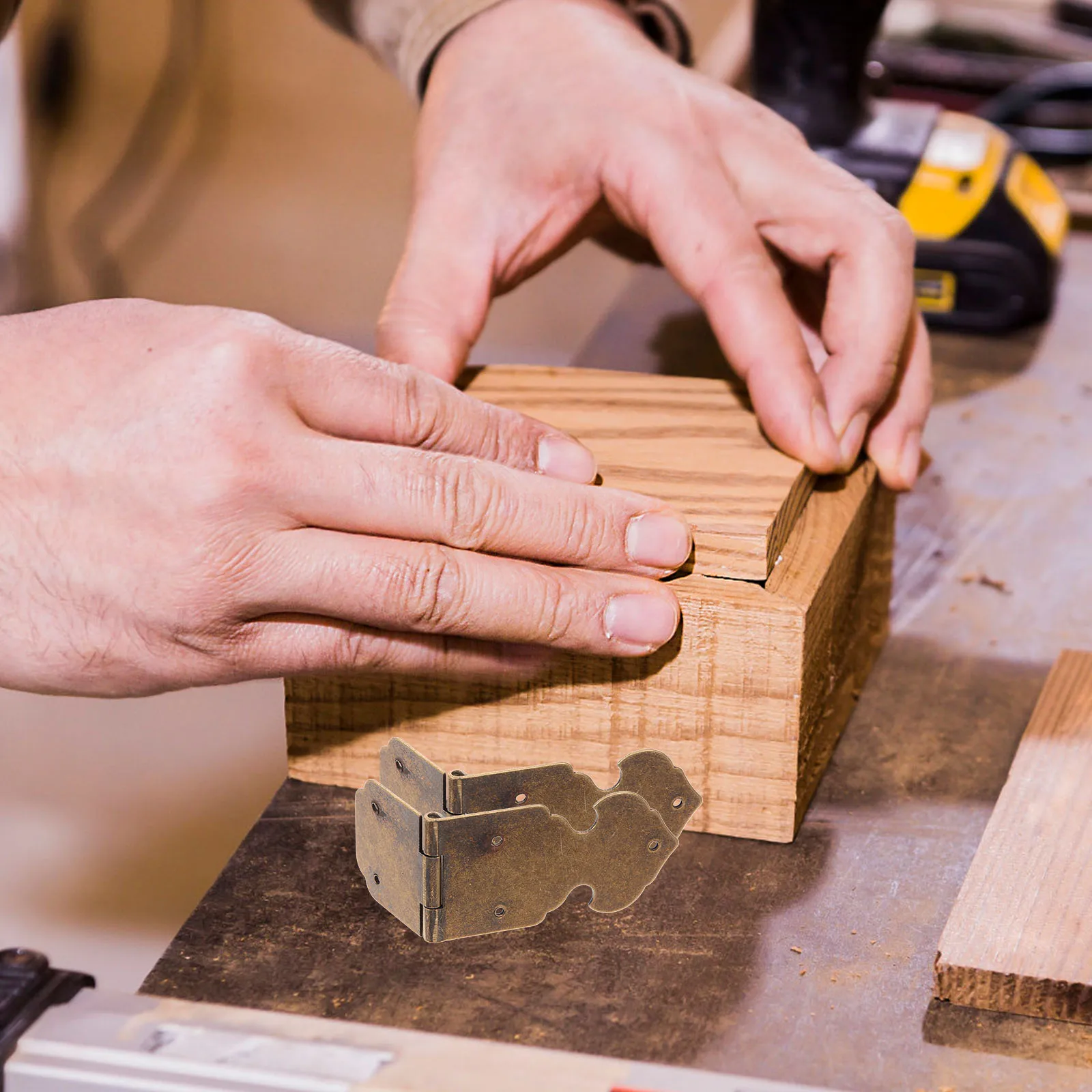 

2Pcs Bronze Door Hinges Decorative Brass Hinges for Jewelry Box Wooden Chest Cabinet Hardware Vintage Style