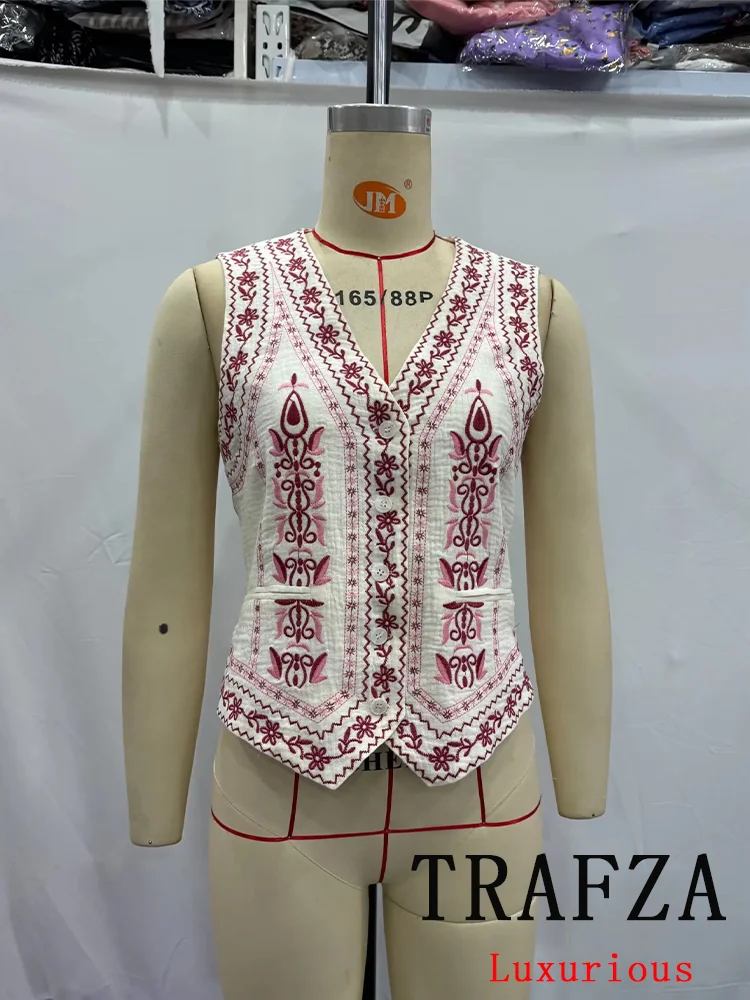 TRAFZA Vintage Casual Chic Women Vest Embroidery V-Neck Sleeveless Single Breasted Short Vest New Fashion 2024 Summer Jakcets