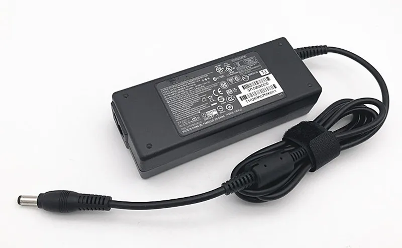 PA3715E-1AC3 baru asli 19V 3,95a 75W pengisi daya Laptop untuk Toshiba Satellite L300 L350 L450 L600 AC Adapter PA3468U-1ACA