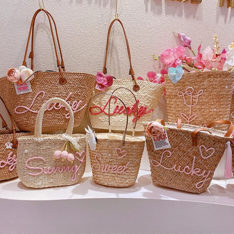 

Personalised monogrammed gift bags: holiday-style straw bags, wicker bags, girly-style orchid and rose handbags