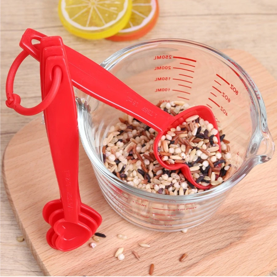 Plastic heart-shaped measuring cup measuring spoon measuring spoon set of eight grams scale baking household tools kitchen spoon view 4