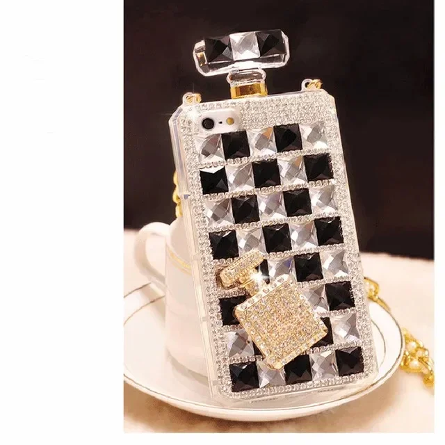 Fashion Bling Crystal Diamond bottiglia di profumo catena copertura della borsa per iPhone 15 14 13 12 16 Pro X XS MAX XR Plus custodia per telefono