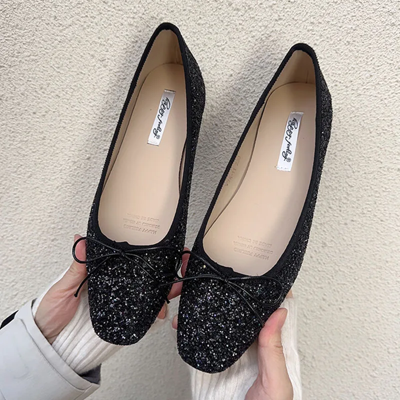 2024 Nieuwe Rode Strook Merk Vrouwen Platte Schoenen Mode Bling Dames Elegante Balletschoenen Platte Hak Zachte Outdoor Casual Ballerina \'S