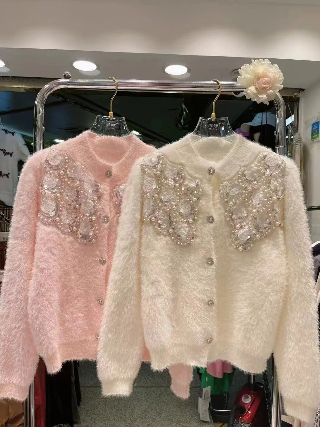 Luxury Style Sequined Beaded Flower Stitch Knitwear Cardigan Coat For Women Autumn Winter 2024 Faux Fur Sweater Outwear Jacket