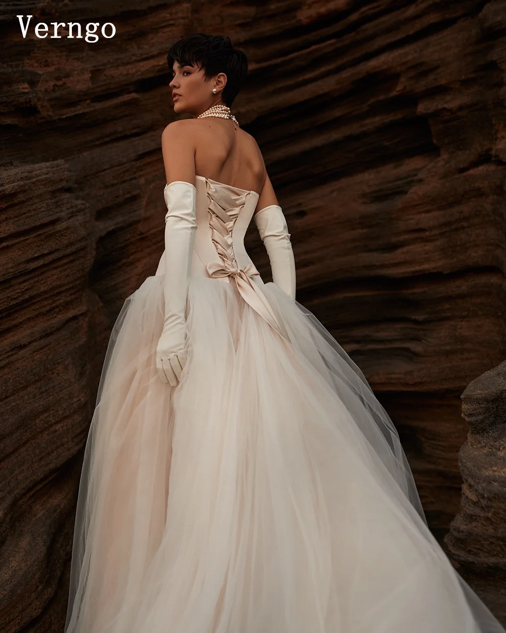 

Verngo lvory Tulle Wedding Dress Strapless A Line Bridal Gowns Elegant Sweap Train Women Bride Dress Customized