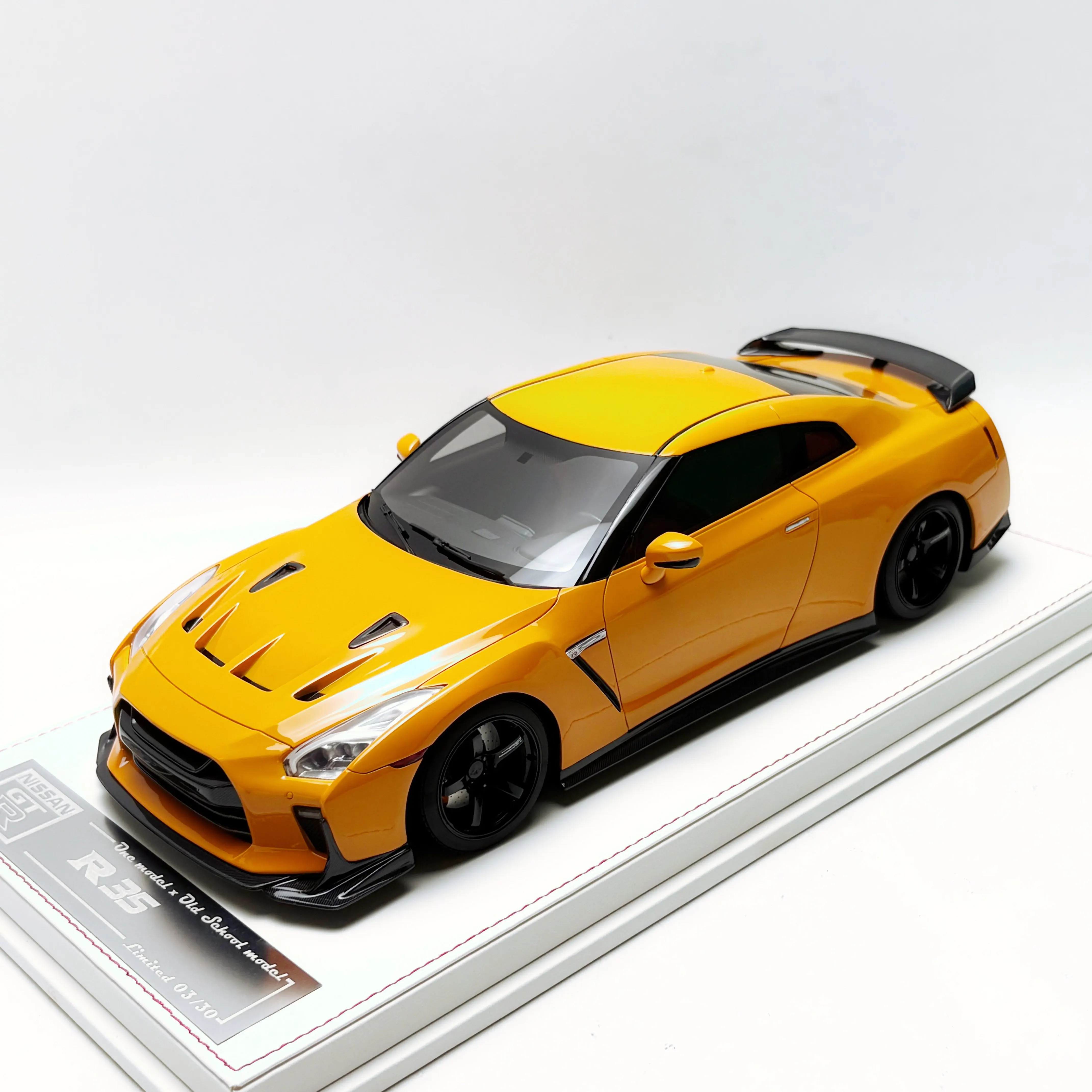 Onemodel 1/18 Scale GTR R35 resin Car Model