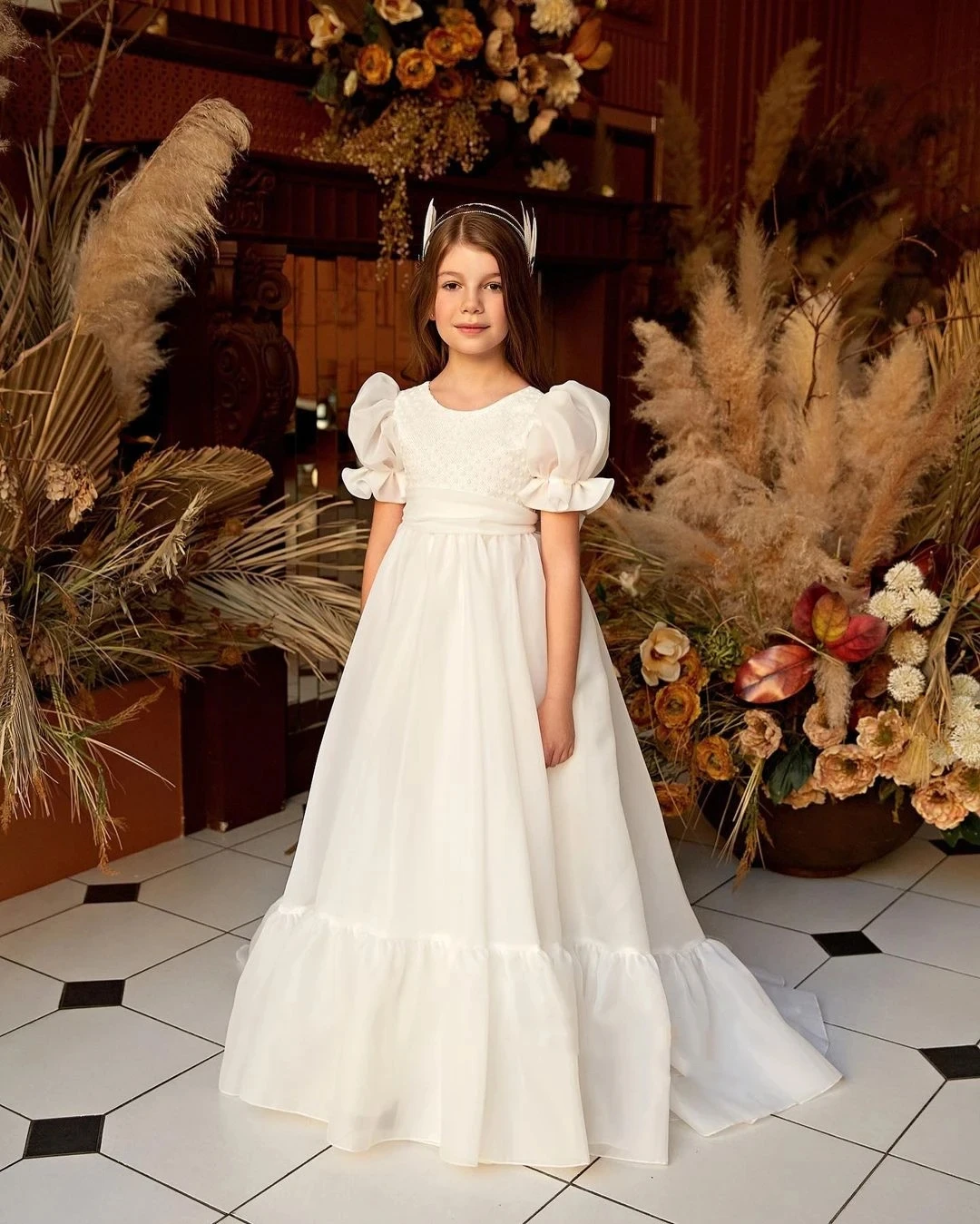 

Flower Girl Dress for Wedding O-neck V-back Floor Length Short Sleeve Puffy Kid First Communion Pageant Birthday Ball Gown