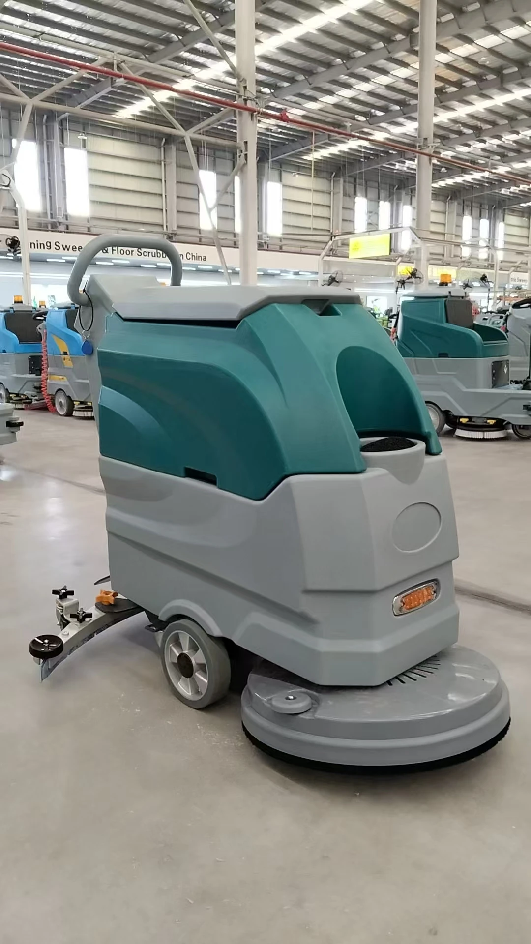 

Self propelled battery floor cleaning machine, electric cleaning machine, floor cleaning machine