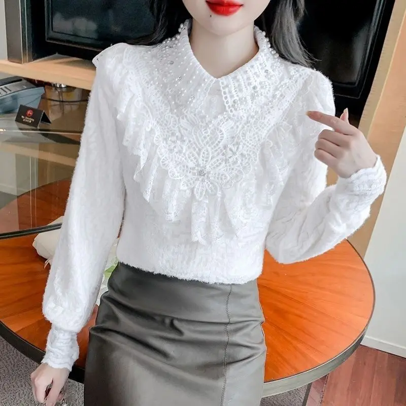 Lotus Leaf Edge and Plush Doll Collar Lace Base Shirt for Women's New High-end Nail Bead Temperament Inner Top