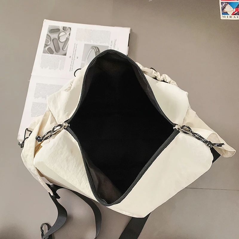 حقيبة كروس عصرية برباط سعة كبيرة للجنسين حقيبة كتف أنيقة للطلاب والرجال والنساء