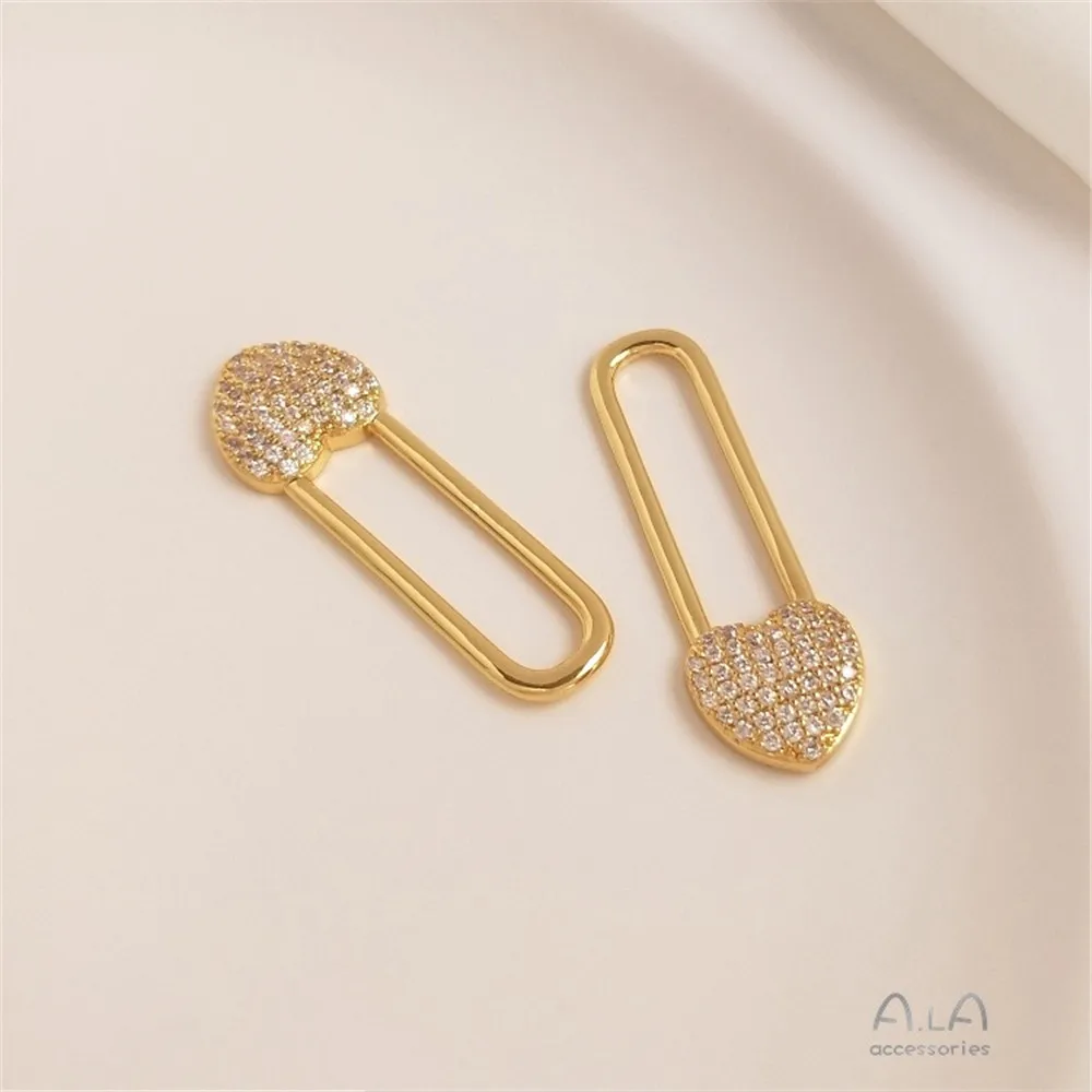 

Copper Plated 18K Gold Color Zircon Heart-shaped Long Lock Pendant Chain Connection Lock Buckle Pendant Diy Jewelry Accessories
