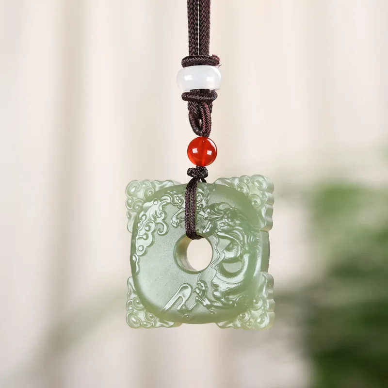 

Natural Xinjiang Hetian jade safety lock pendant Ruyi lock pendant men's and women's item pendant