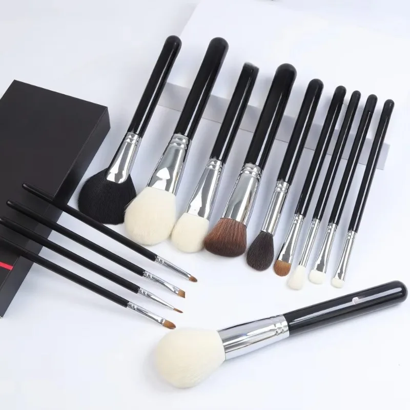 

Luxury Makeup Soft Professional High Quality 14 Brush Set