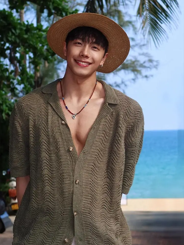 

Loose Fit Cuban Collar Hollow out Knitted ort Sve Men's irt Summer Hawaii Vaion Beach Sle Sun Protection Top