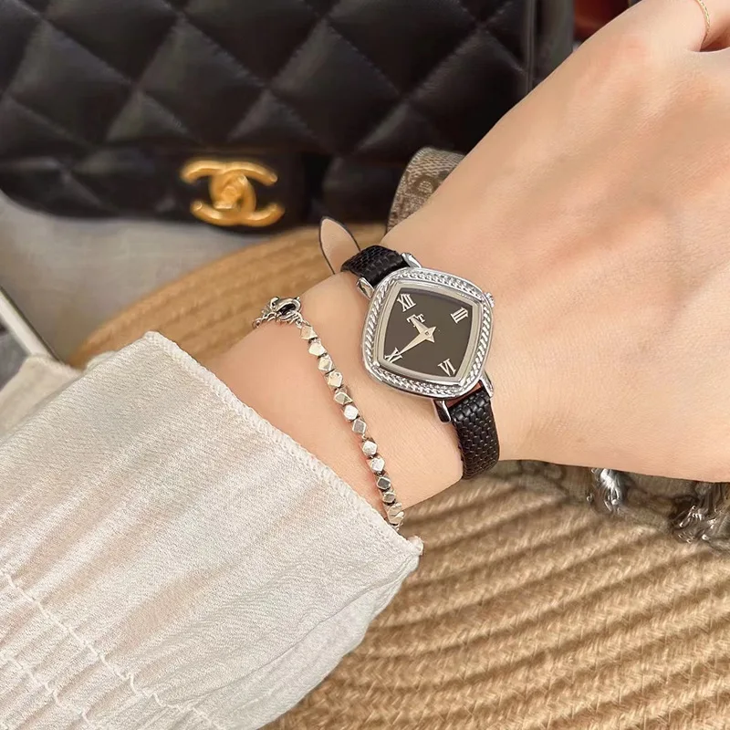 New high-end elegant trend fashion simple classic square style automatic waterproof quartz watch luxury birthday gift