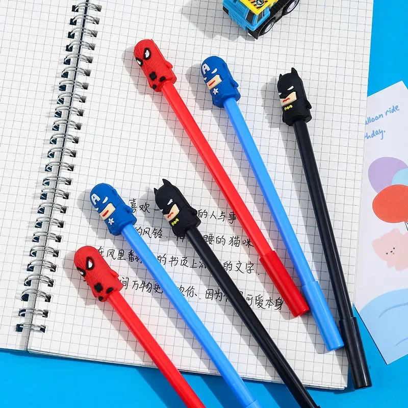 6 teile/los Cartoon Superheld Gel Stift 0,5mm schwarze Tinte Super men Stift Schul büro Schreibstifte liefert Jungen Geschenke Kinder Briefpapier