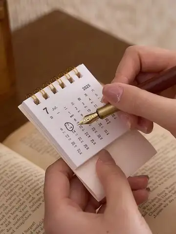 2026 Mini Simple Desk Calendar - Creative Spiral-Bound Calendar for Desktop Decoration & Office Stationery