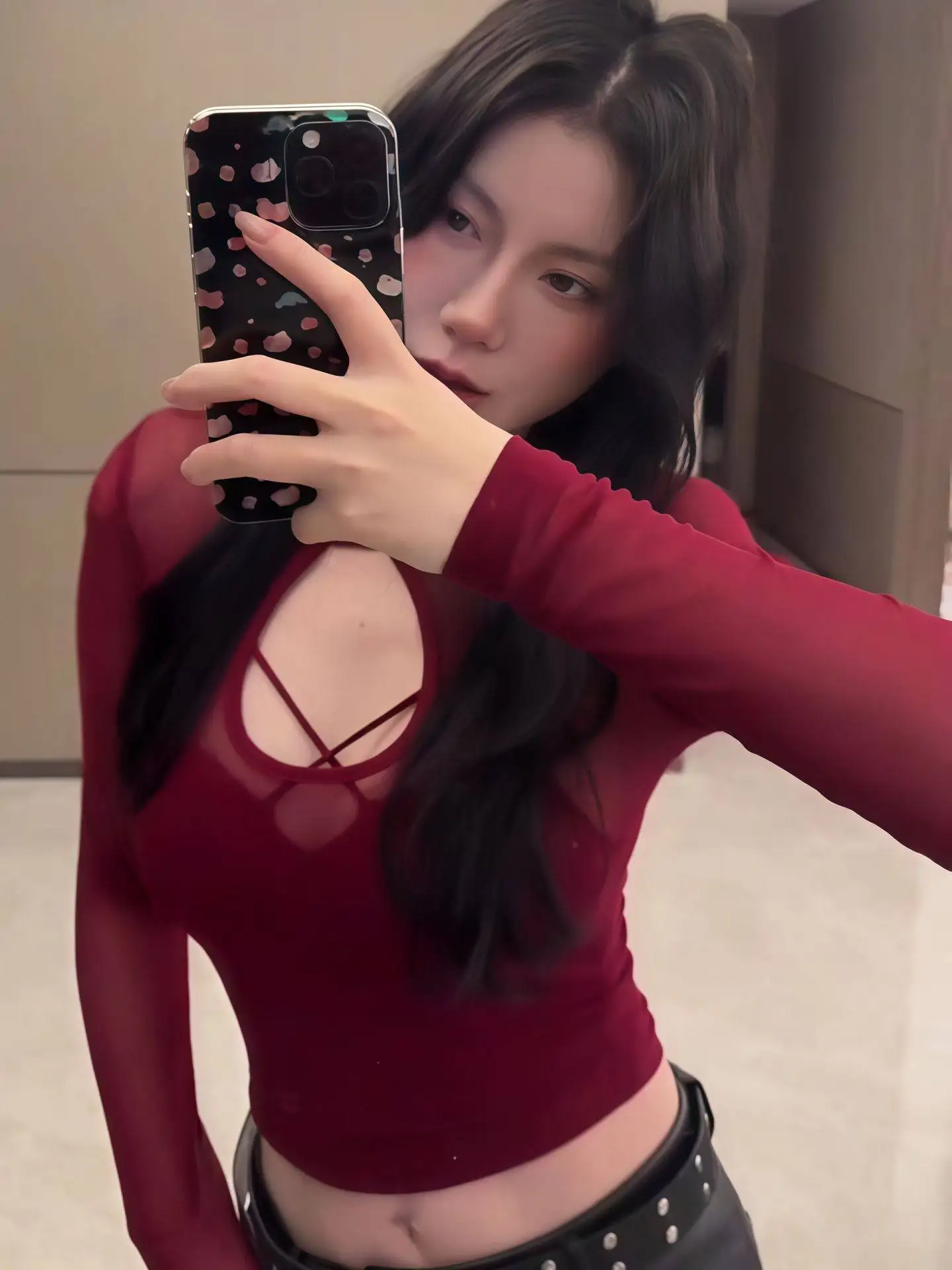 

Сексуальная, острая, длинная футболка с высоким воротником для женщин, с вырезами, в стиле Pure Desire, для повседневной носки и работы.