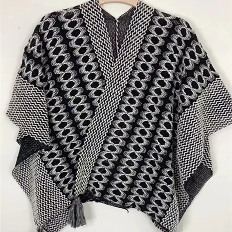 

Poncho Cloak Knitted Cape Tassel Women Autumn and Winter Leisure Ethnic Tourism and Shopping Coat Lady Warm Cardigan