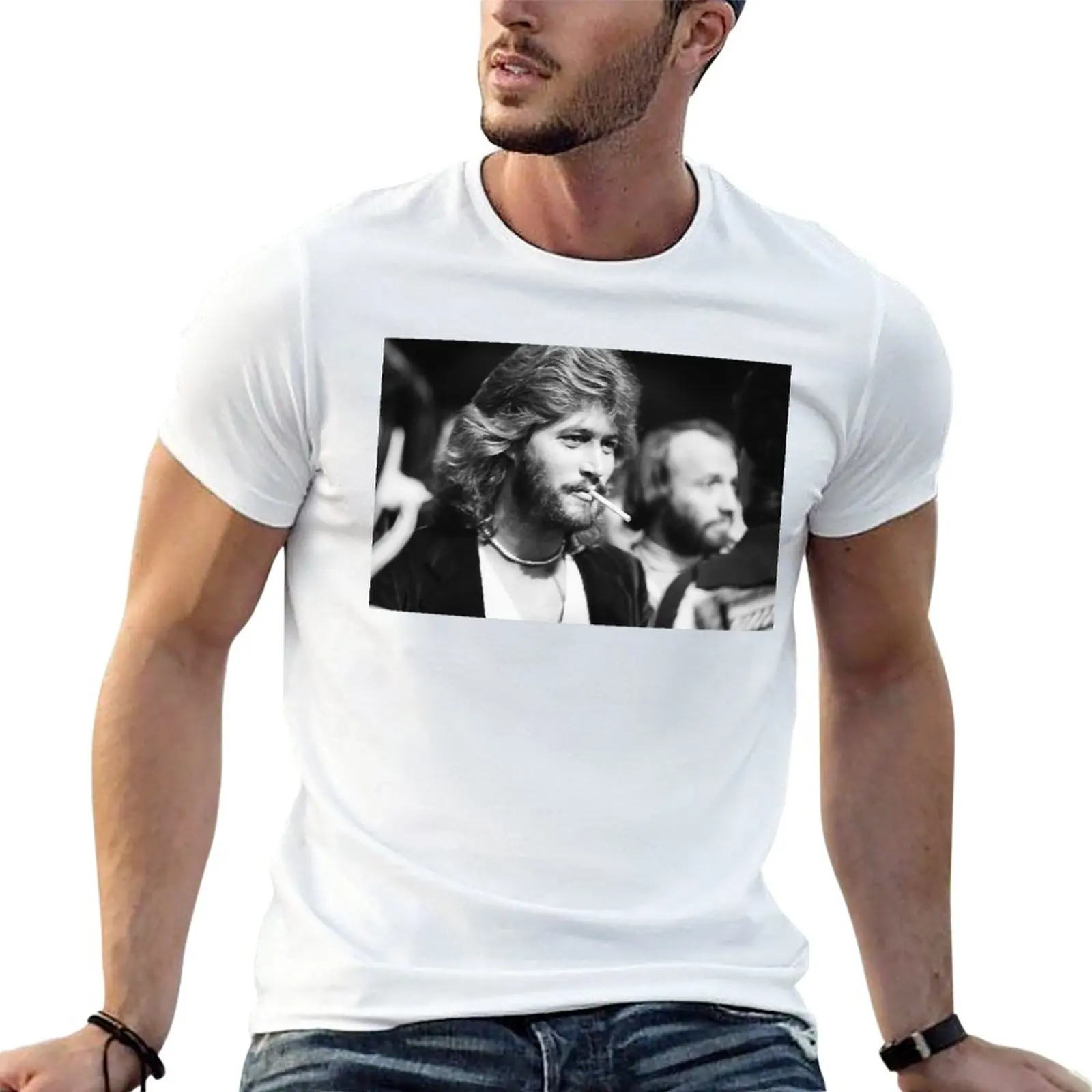 

BLACK AND WHITE OM BARRY GIBB barry-gibb-bee-gees T-Shirt sweat shirt Men's t-shirts