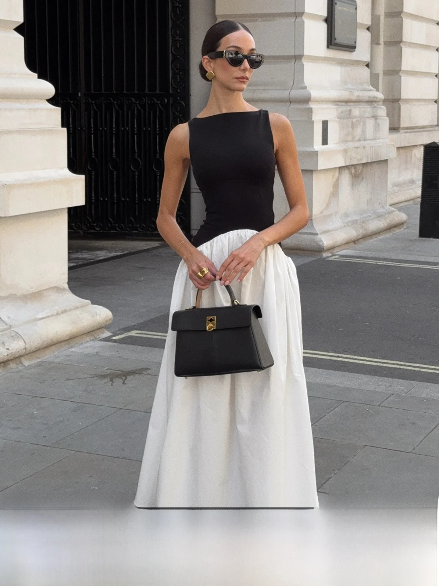 Aomr Ele Bla White … - image