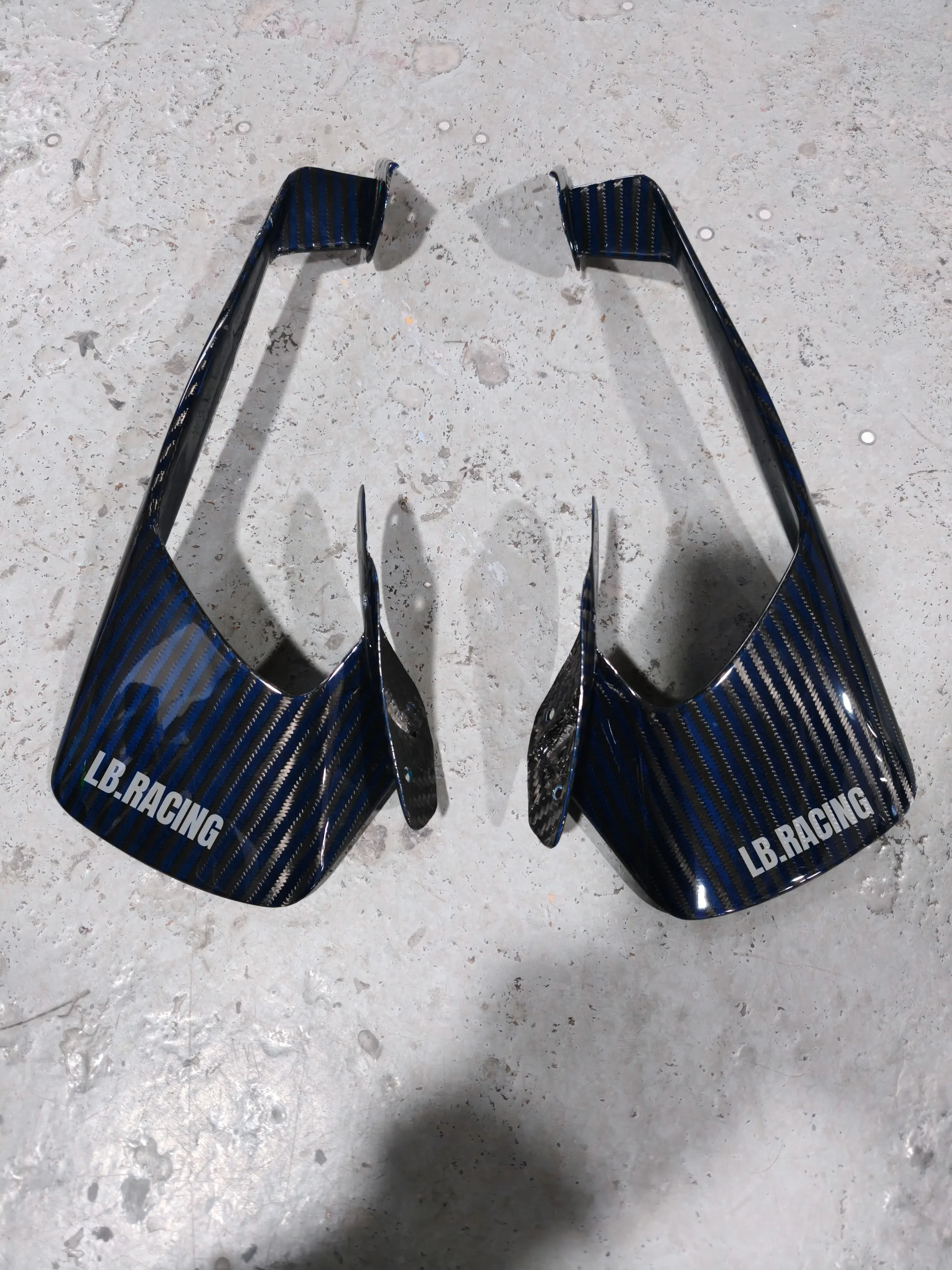 For R1 R1M Carbon Fiber Fixed Wind Wings！！