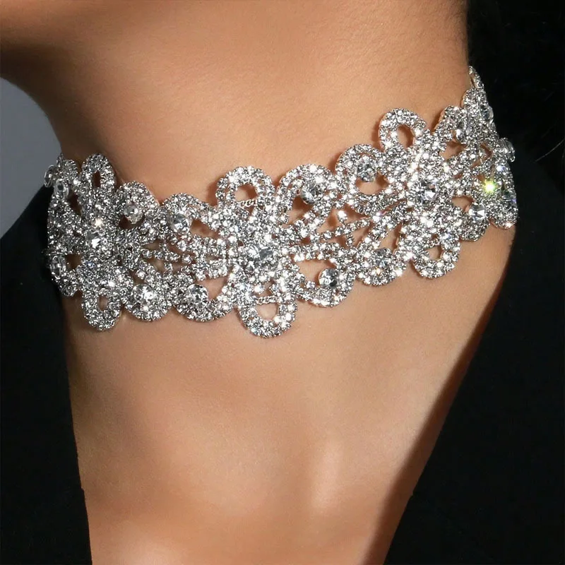 

Fashion Hollow Flower Rhinestone Choker Necklace for Women Fashion Party Bridal Wedding Choker Collar Statements Jewelry Gifts