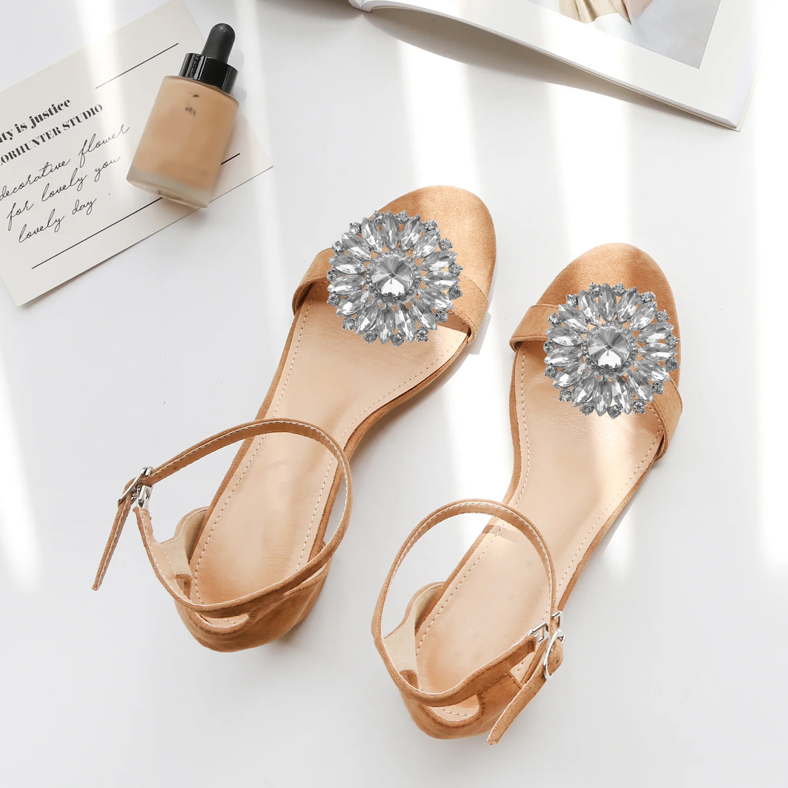 

Flower Shape Rhinestone Patch DIY Iron on Applique for Clothing Shoes Bags Jackets Decorative Repair Clothes Making Materials