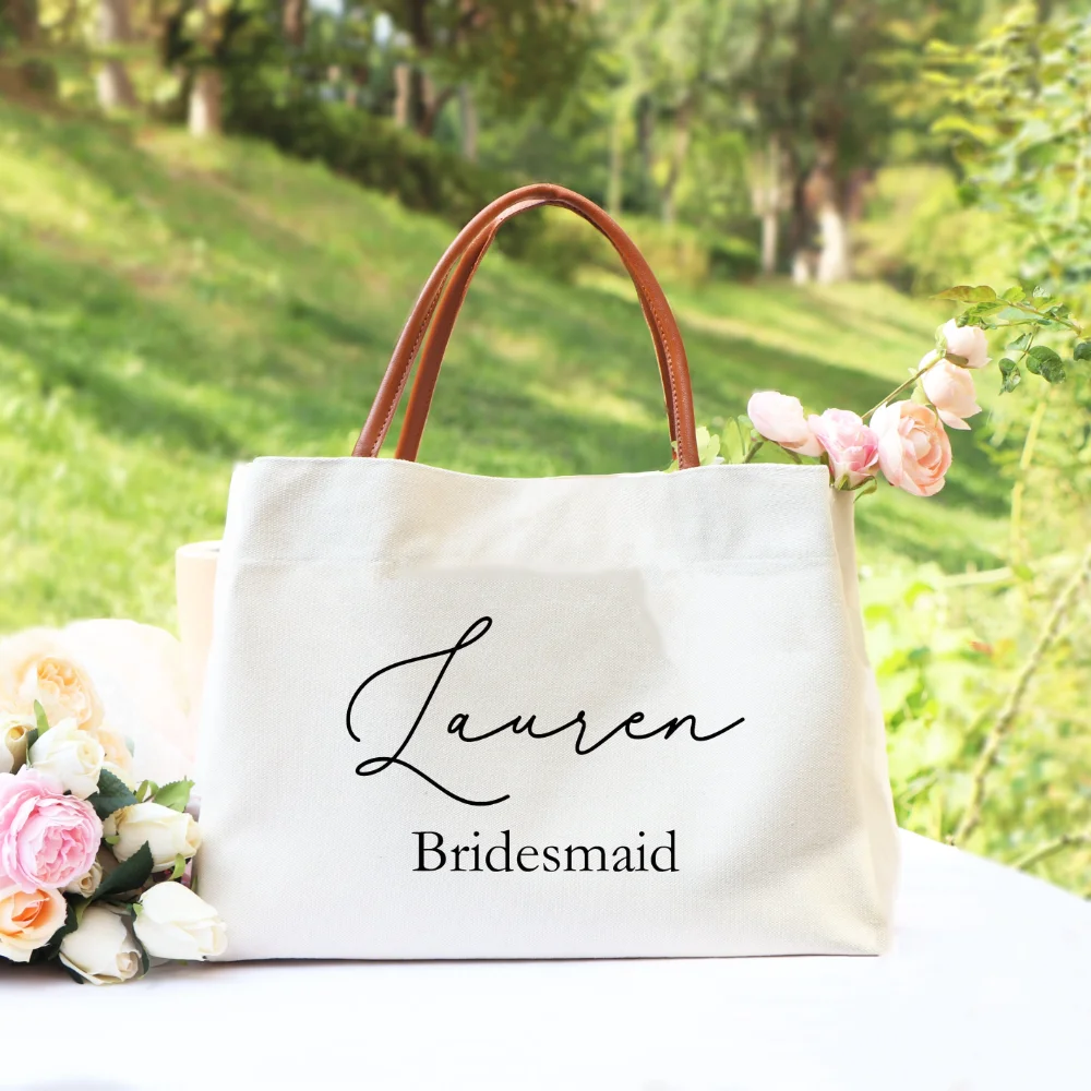 

Personalized Bridesmaid Bags Travel Beach Tote Bag Wedding Bridesmaid Souvenir custom name Bridal Party Decor Bachelorette Party